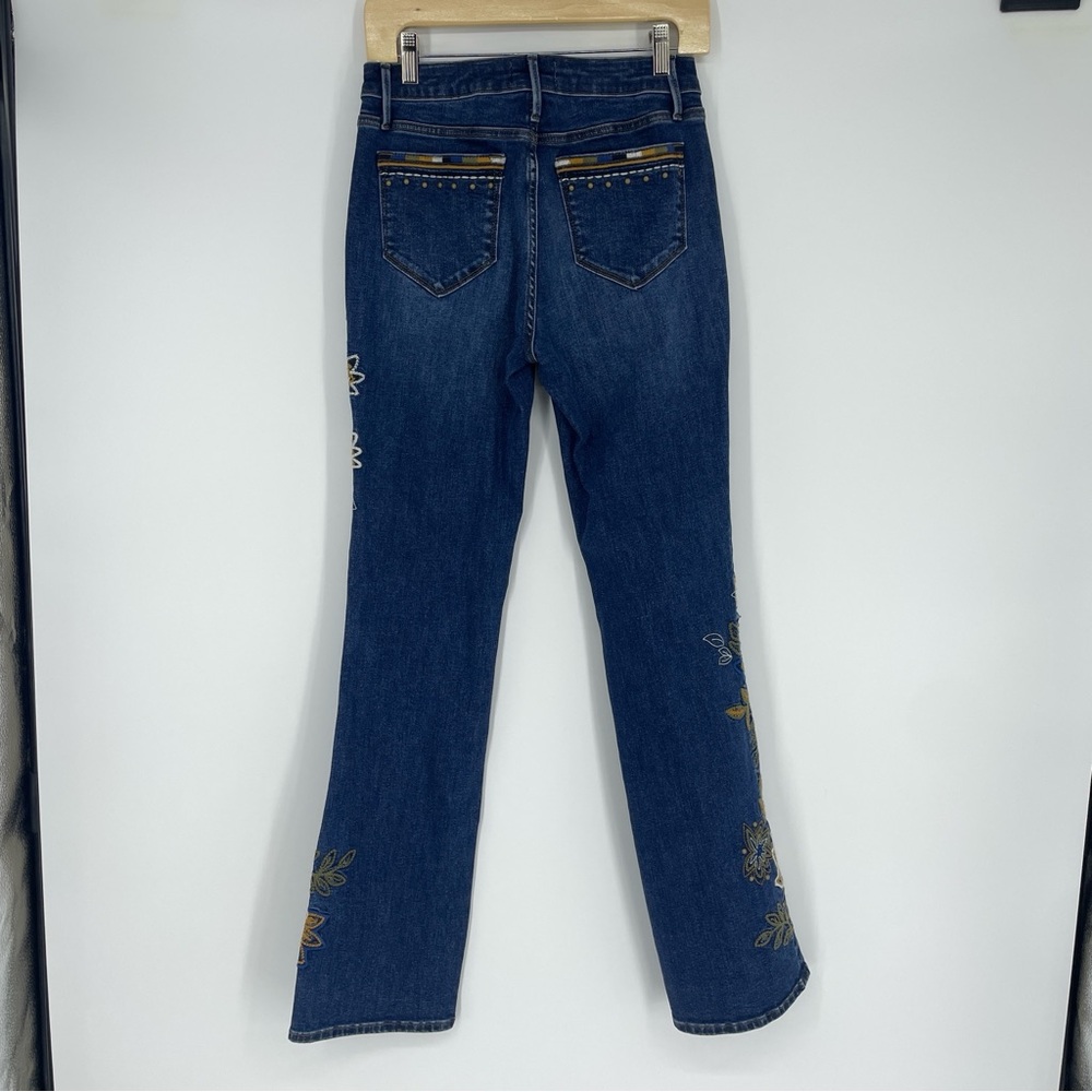 Driftwood Embroidered Kelly denim Jeans Size 26
Length 32.5 - Picture 4 of 9
